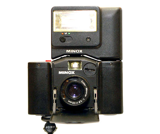 minox_35_el___front___open_copy.jpg